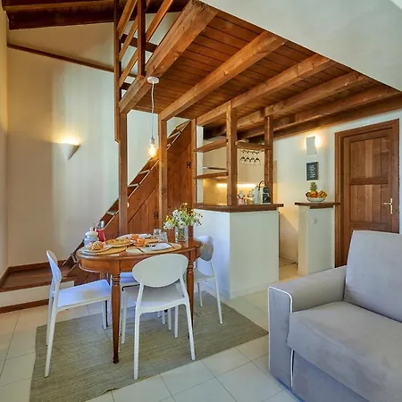 Apartament Window On The