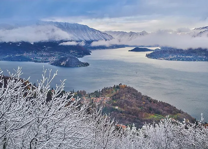 Window On The 아파트