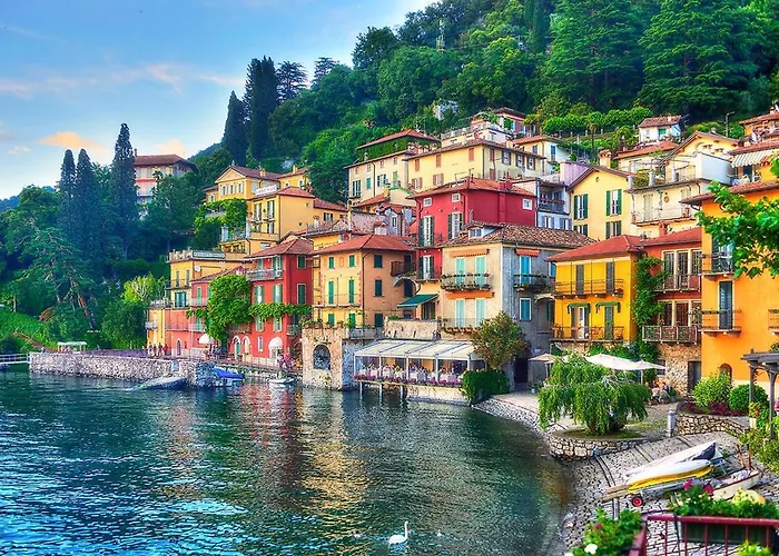 아파트 Window On The