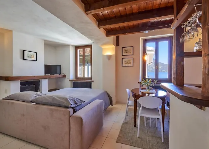 Window On The 바레나